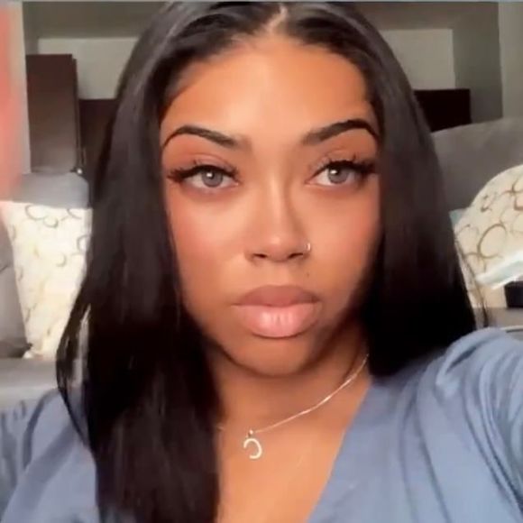 Profile Picture of Kristen Vandoren (@vandorkd) on Poshmark