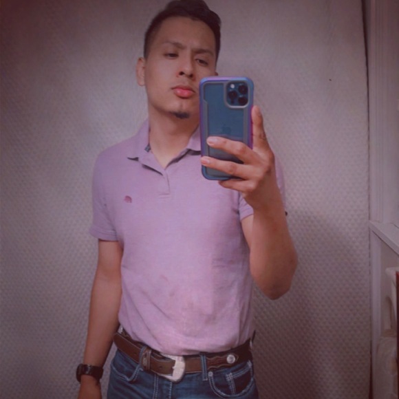 Profile Picture of Jose Argote (@frannqee) on Poshmark