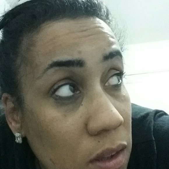 Profile Picture of Josephine Felton (@mrsfelton06) on Poshmark
