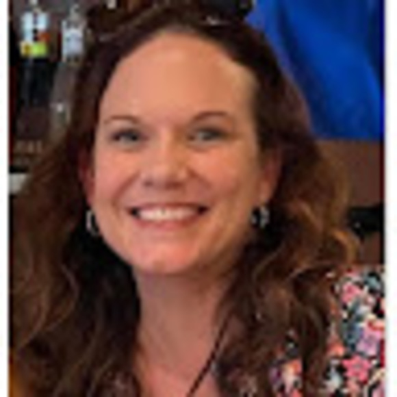 Profile Picture of Shannon Aucoin (@shan_auc) on Poshmark