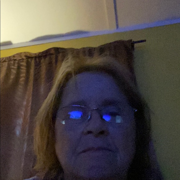 Profile Picture of Jo Cross (@jobie7047) on Poshmark