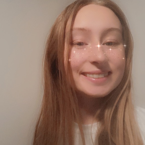 Lexie Jones - Poshmark Profile Picture of Lexie Jones (@spazzykity03) on Poshmark