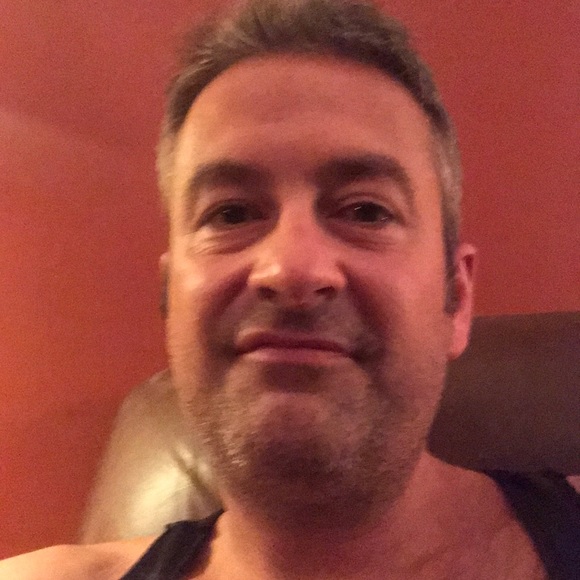 Profile Picture of Ryan Syhre (@rhitley) on Poshmark