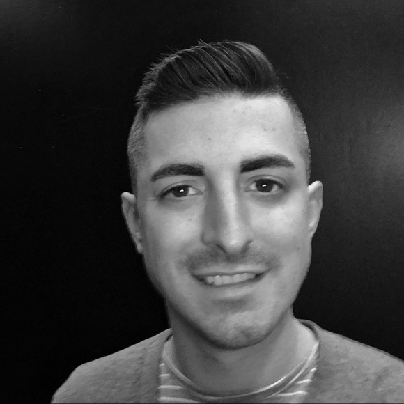 Profile Picture of Tony Mancini (@hiiamtony) on Poshmark