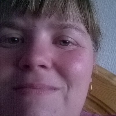 Profile Picture of Vicky Nicholson (@vickynicholson1) on Twitter