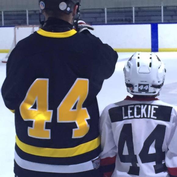 Profile Picture of Laurie Leckie (@laurieleckie) on Poshmark