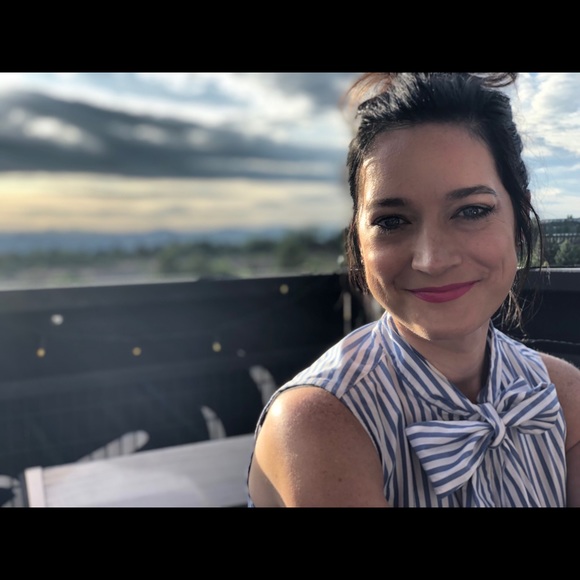 Profile Picture of Danielle Oehrlein (@doehrlein) on Poshmark