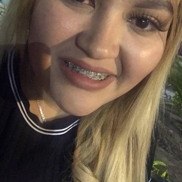 Profile Picture of Aracely Olvera (@olverq) on Poshmark