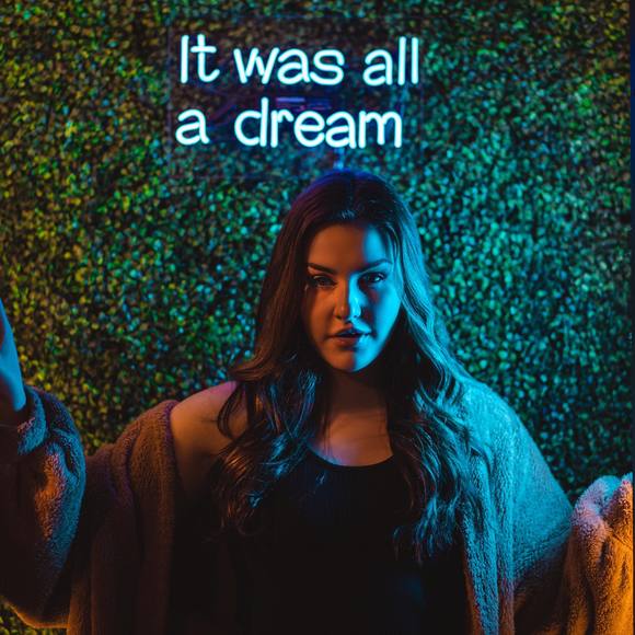 Profile Picture of Samantha Mcgraw (@samanthamcgr141) on Poshmark