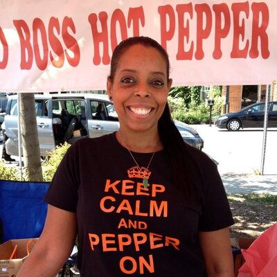 Profile Picture of Lisa Mendoza (@lolamendozaj) on Twitter