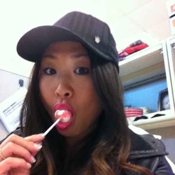 Profile Picture of Kim Rogge (@twinkie516) on Poshmark