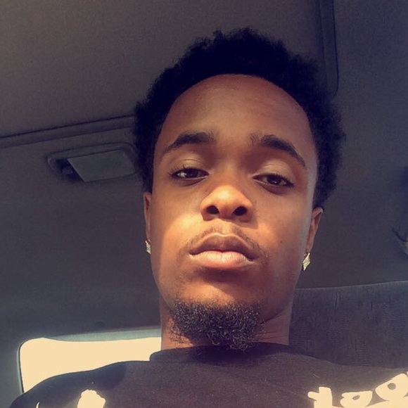 Profile Picture of David Hamilton (@dham21) on Poshmark