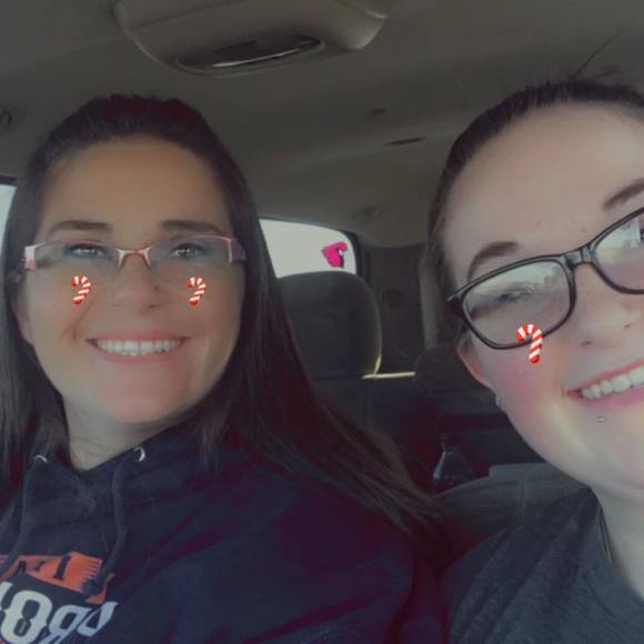 Whitney Head - Poshmark Profile Picture of Whitney Head (@whitneyhead) on Poshmark