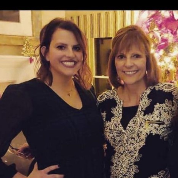 Profile Picture of Danielle Kieltyka (@dmjanuz09907) on Poshmark