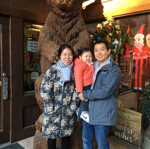 Profile Picture of Mihee Lee (@mihee_lee) on Poshmark