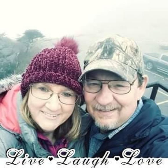 Profile Picture of Pam Daniel (@blondiekat12) on Poshmark