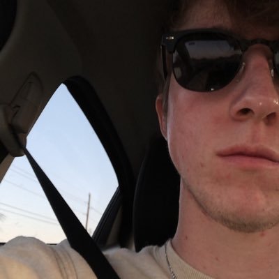Profile Picture of Levi (@JeansRath) on Twitter