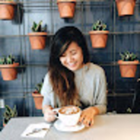 Profile Picture of Nancy Lai (@nancyxlai) on Poshmark