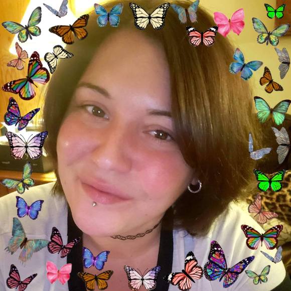 Profile Picture of Heather Knoell (@heatherknoell) on Poshmark