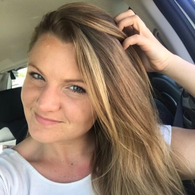 Profile Picture of Erin Marie Stushek (@ErinStushek) on Twitter