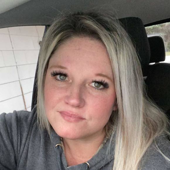 Profile Picture of Tammy Myers (@myerstam) on Poshmark