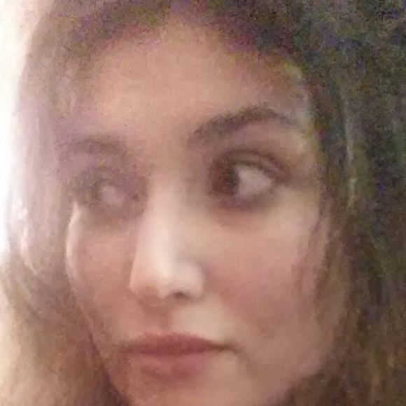 Profile Picture of Crystal Corona (@crystalcorona03) on Poshmark