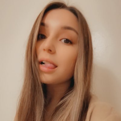 Profile Picture of Elissa Ray (@EckertElissa) on Twitter