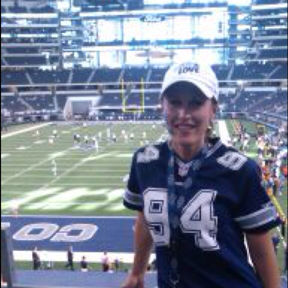 Profile Picture of Trisha Vanduser (@tvanduser) on Poshmark