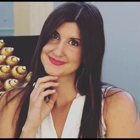 Profile Picture of Christine Meyers (@cm2487) on Poshmark