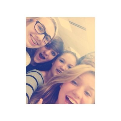 Profile Picture of Mackenzie Byrd (@kenzi_b14) on Twitter