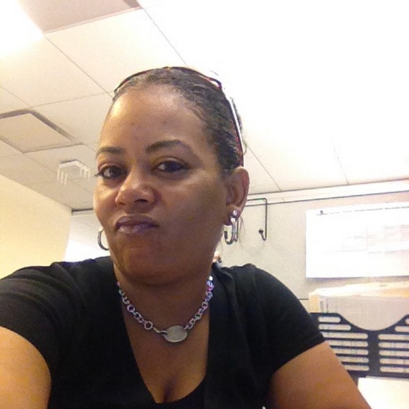 Profile Picture of Kim Millsapp (@kimmillsapp) on Poshmark