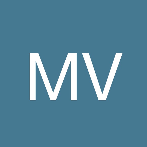 Profile Picture of Matthew Valerio (@matthewvaler880) on Poshmark