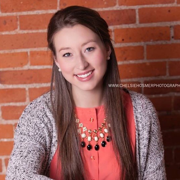 Profile Picture of Sarah Cramer (@sarahc0449) on Poshmark
