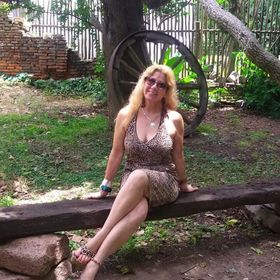 Profile Picture of Marta Beatriz Abril (@amartabeatriz) on Pinterest