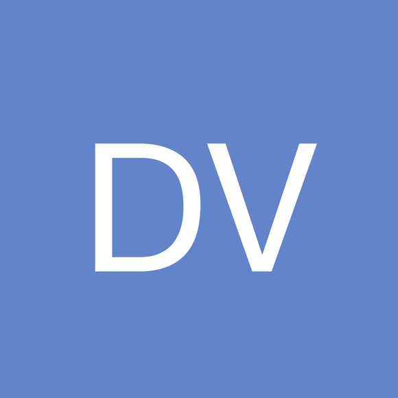 Profile Picture of Davida Veronica (@iolvvmjhcylhkdb) on Poshmark