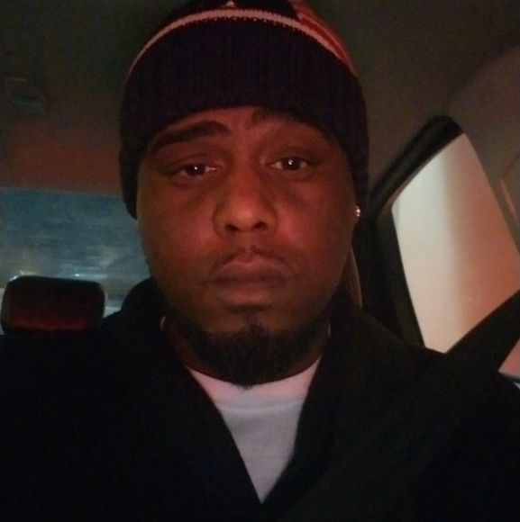 Profile Picture of Darrell Cooper (@dedehouston) on Poshmark