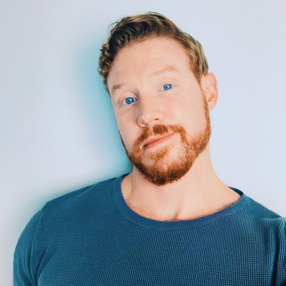 Profile Picture of Christopher Eddy (@christopheddyy) on Poshmark