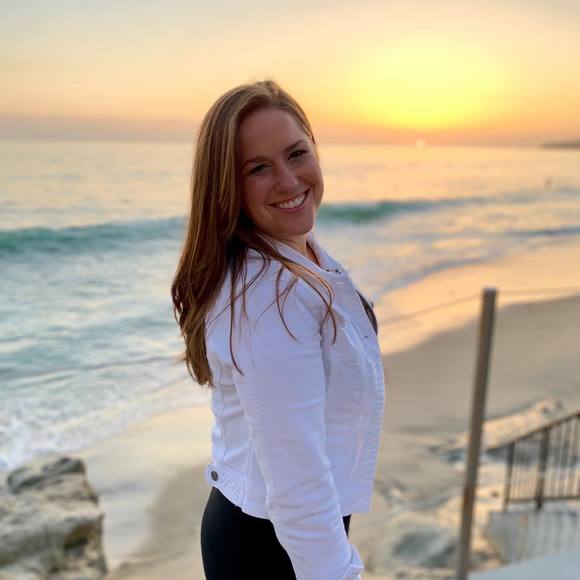 Profile Picture of Rachel Melching (@melchin3) on Poshmark