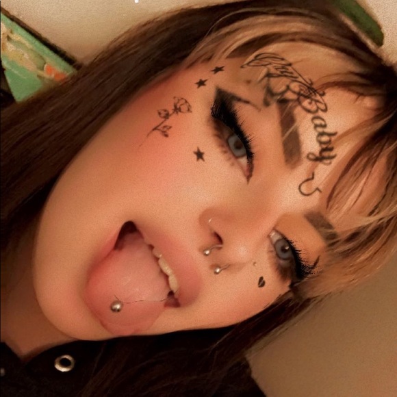 Profile Picture of Jasmine Price (@jasmineprice182) on Poshmark