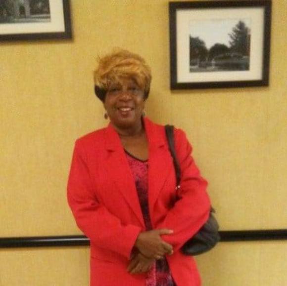 Profile Picture of Barbara Ricks (@jeanbarbara2009) on Poshmark