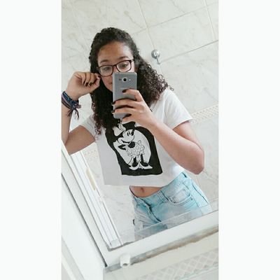 Profile Picture of Carol (@Caroll_andr) on Twitter