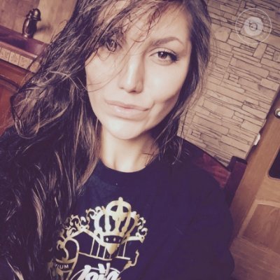 Profile Picture of Christina Lyon (@Christi90437118) on Twitter