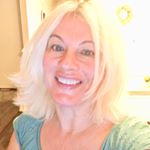 Profile Picture of Julia Farmer (@jewelbox45) on Instagram