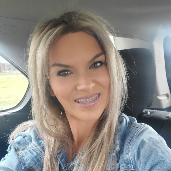 Profile Picture of Brittnie Storms (@bstorms34) on Poshmark