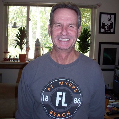 Profile Picture of Charles (@sharkey567) on Twitter