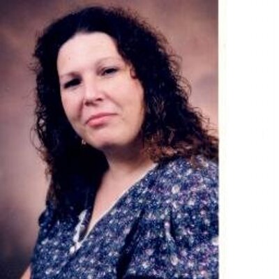 Profile Picture of Paula Applin (@Lacylady59) on Twitter