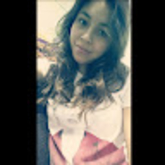 Profile Picture of Michelle Alejandre (@michellealej877) on Poshmark