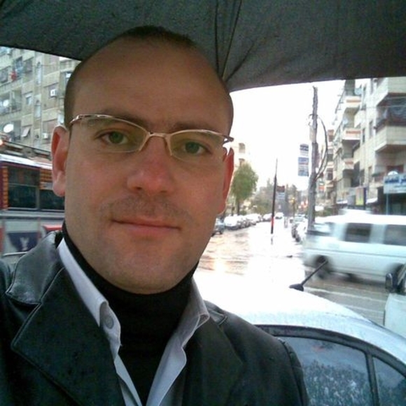 Profile Picture of Mokhless Karzoon (@mokhlesskarzoon) on Poshmark