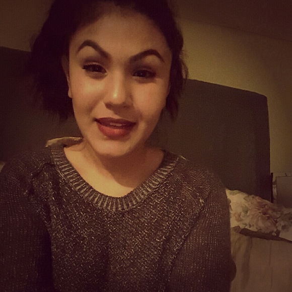 Profile Picture of Maria Coronado (@mariacoronado12) on Poshmark
