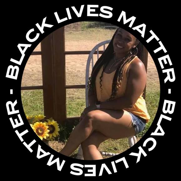 Profile Picture of Jacquelyn Williams (@captjack0) on Poshmark